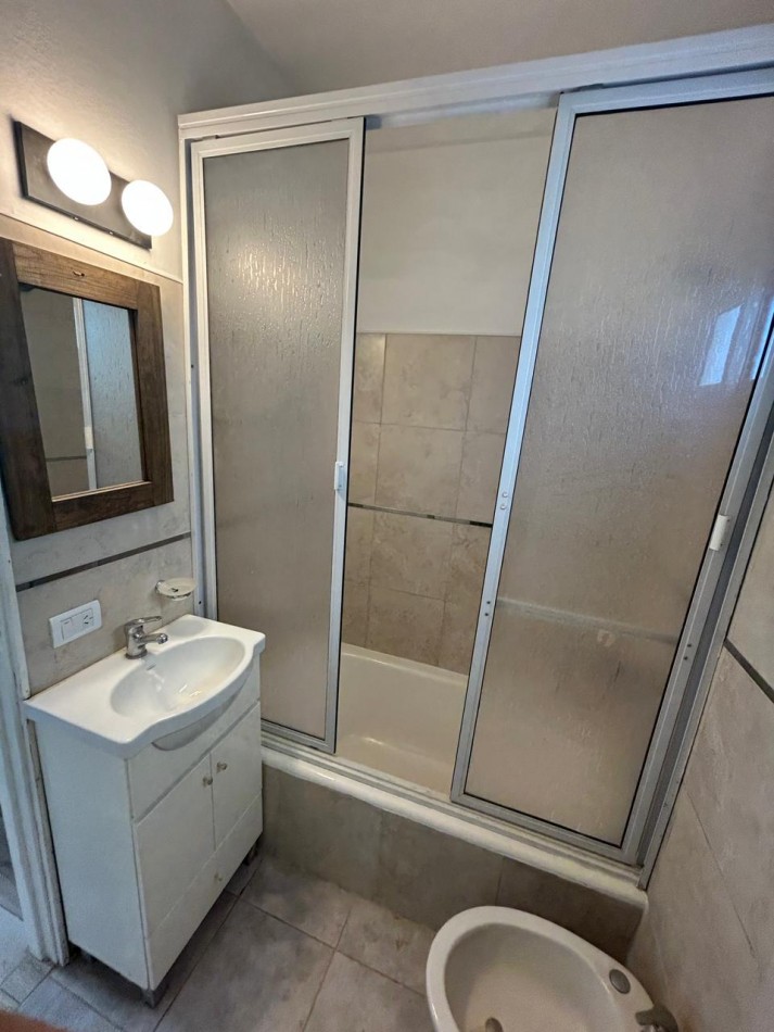 DEPARTAMENTO 3 AMBIENTES AL LATERAL EN CHAUVIN