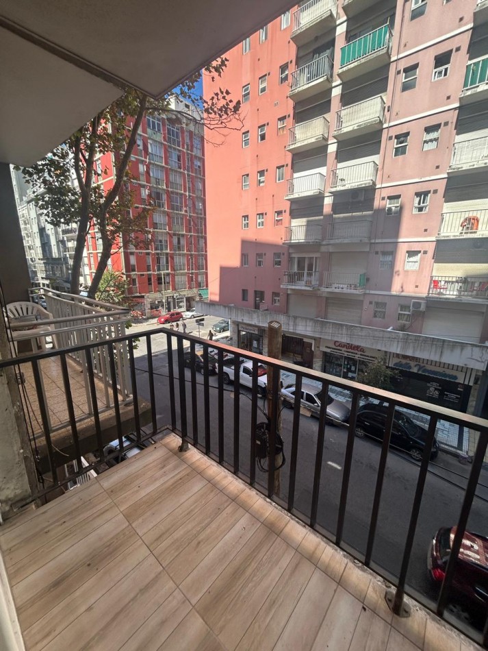 DEPARTAMENTO 2 AMBIENTES A LA CALLE CON BALCON EN ALDREY