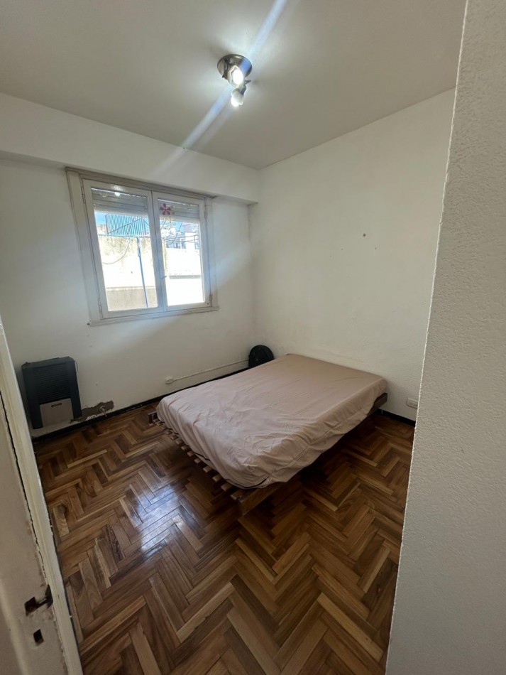 DEPARTAMENTO 2 AMBIENTES LATERAL CON DEPENDENCIA Y VISTA AL MAR EN PUNTA IGLESIA