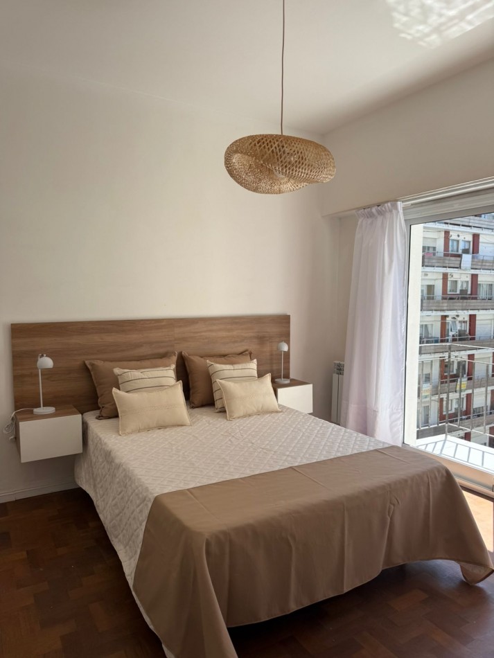 DEPARTAMENTO 3 AMBIENTES CON VENTANAL A LA CALLE EN EL CENTRO