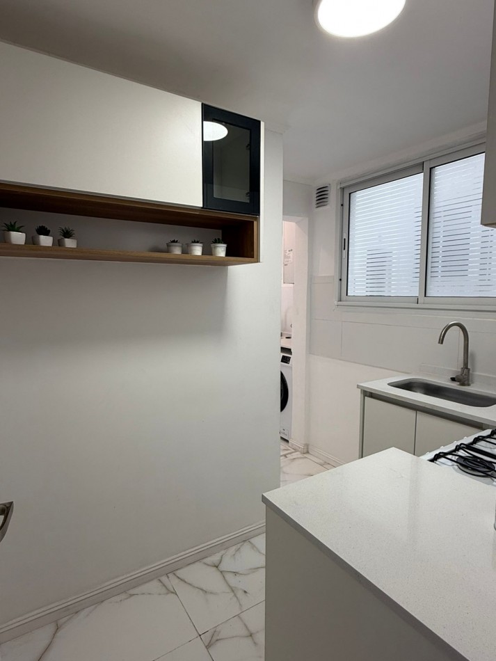 DEPARTAMENTO 3 AMBIENTES CON VENTANAL A LA CALLE EN EL CENTRO