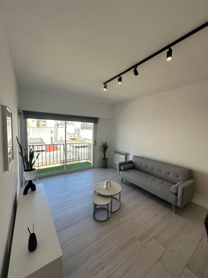 DEPARTAMENTO 4 AMB A LA CALLE CON BALCON, TERRAZA, DEPENDENCIA Y VISTA LATERAL AL MAR