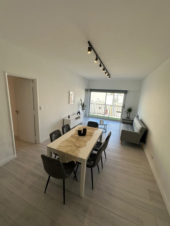 DEPARTAMENTO 4 AMB A LA CALLE CON BALCON, TERRAZA, DEPENDENCIA Y VISTA LATERAL AL MAR