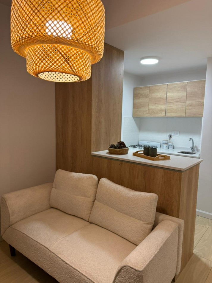 DEPARTAMENTO 1 AMBIENTE CON VENTANAL