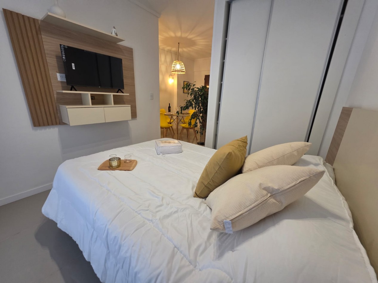 DEPARTAMENTO 2 AMBIENTES AL LATERAL CON PATIO