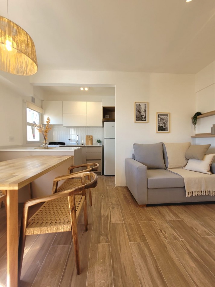 DEPARTAMENTO DE 2 AMB AL LATERAL ABIERTO CON ESPACIO DE COCHERA EN ALREY