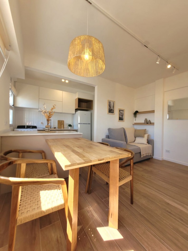 DEPARTAMENTO DE 2 AMB AL LATERAL ABIERTO CON ESPACIO DE COCHERA EN ALREY