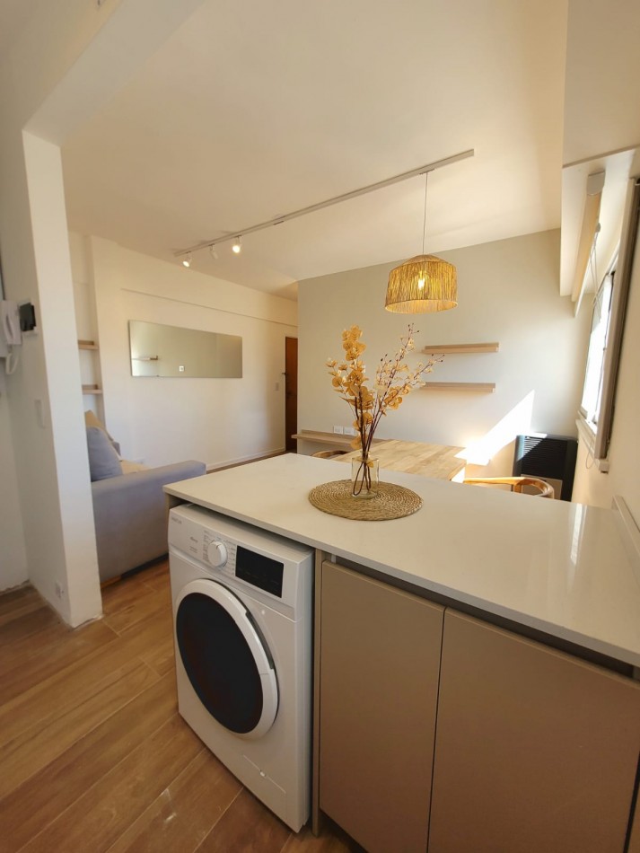 DEPARTAMENTO DE 2 AMB AL LATERAL ABIERTO CON ESPACIO DE COCHERA EN ALREY