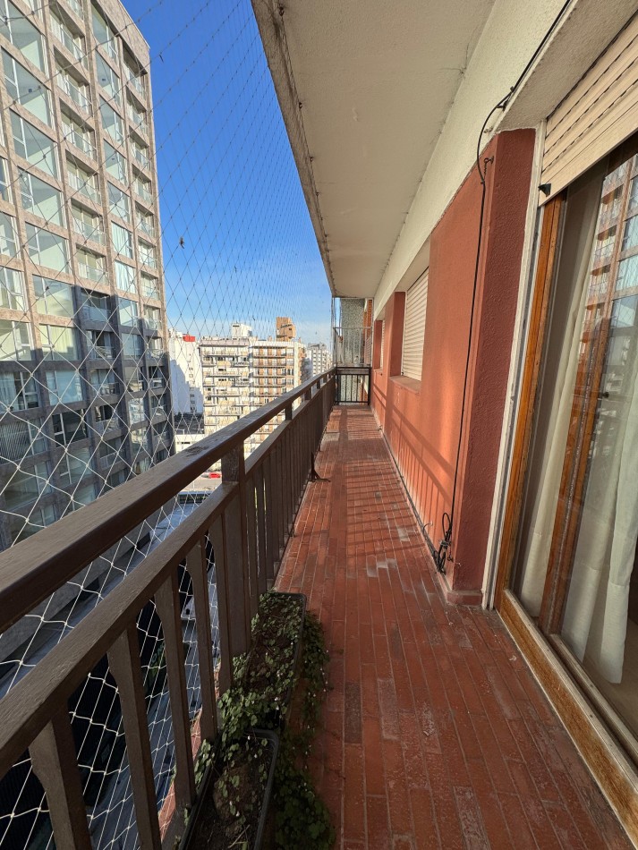 DEPARTAMENTO 4 AMB CON BALCON CORRIDO Y VISTA AL MAR EN LOMA DE SANTA CECILIA,LA PERLA. APTO CREDITO