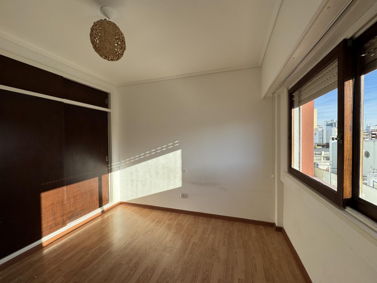 DEPARTAMENTO 4 AMB CON BALCON CORRIDO Y VISTA AL MAR EN LOMA DE SANTA CECILIA,LA PERLA. APTO CREDITO