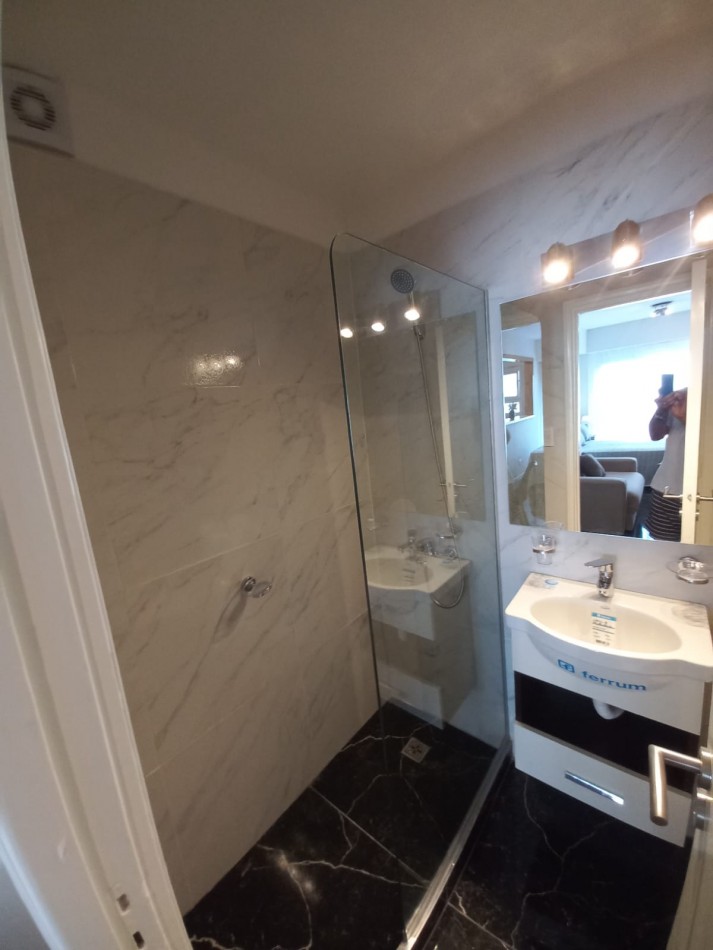 DEPARTAMENTO 1 AMBIENTE A LA CALLE CON BALCON SALIENTE EN ALDREY