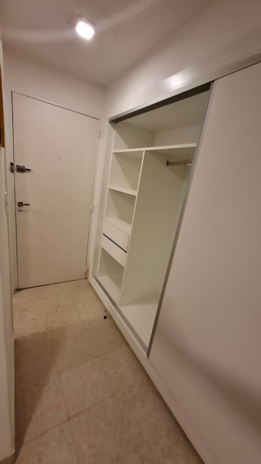 DEPARTAMENTO 1 AMBIENTE Y MEDIO CON PATIO CERRADO EN ALDREY