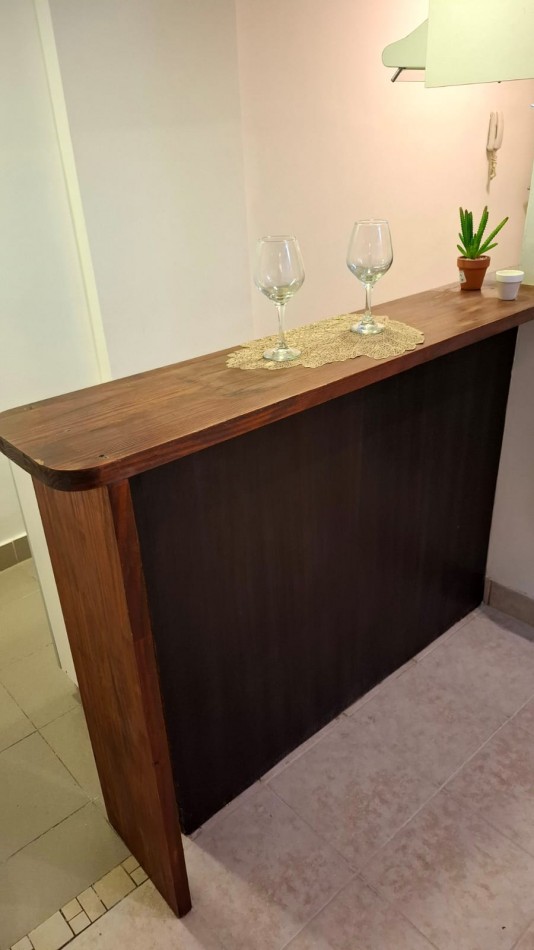 DEPARTAMENTO 1 AMBIENTE Y MEDIO CON PATIO CERRADO EN ALDREY