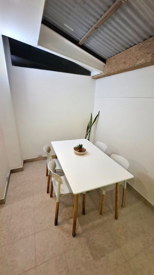 DEPARTAMENTO 1 AMBIENTE Y MEDIO CON PATIO CERRADO EN ALDREY