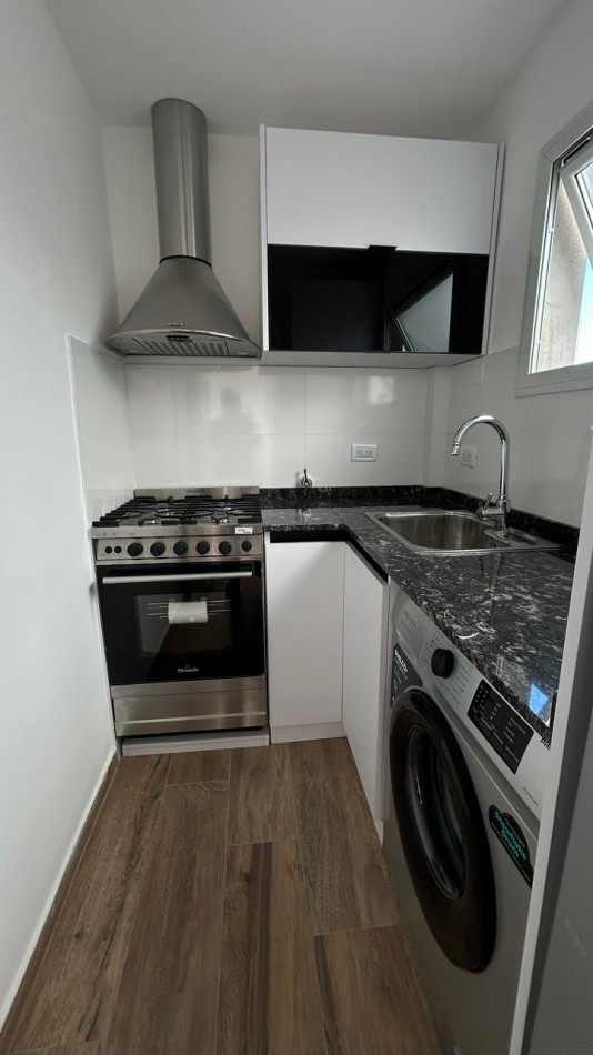 DEPARTAMENTO 2 AMB AL FRENTE CON QUINCHO, PARRILLA Y 2 TERRAZAS CON VISTA LATERAL AL MAR EN ALDREY