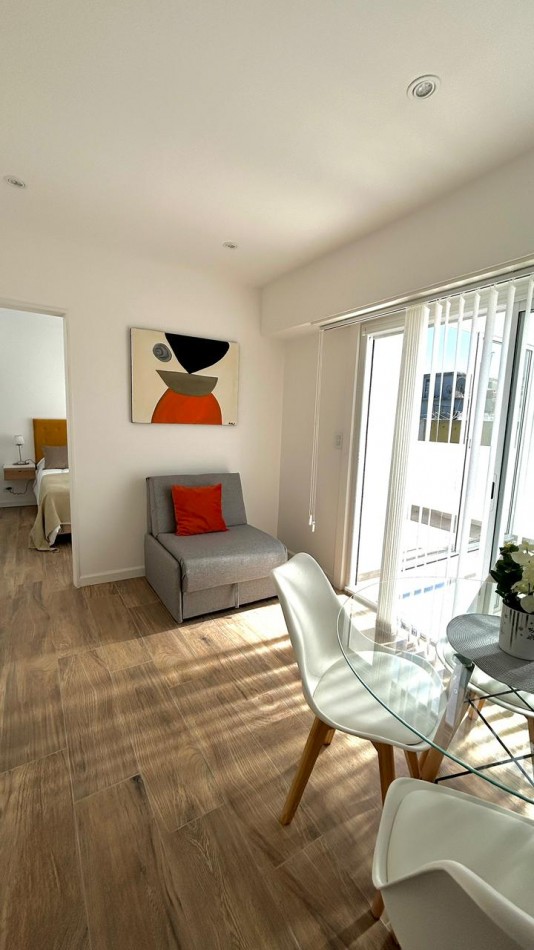 DEPARTAMENTO 2 AMB AL FRENTE CON QUINCHO, PARRILLA Y 2 TERRAZAS CON VISTA LATERAL AL MAR EN ALDREY