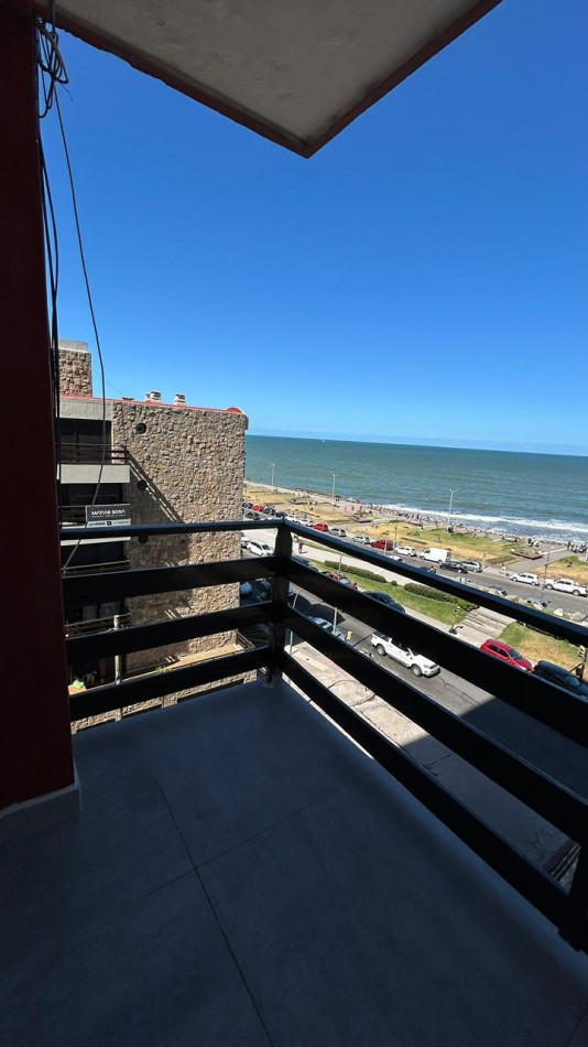 DEPARTAMENTO 2 AMB AL FRENTE CON BALCON, COCHERA, DEPENDENCIA, 2 BALCONES Y VISTA PLENA AL MAR EN PUNTA IGLESIA