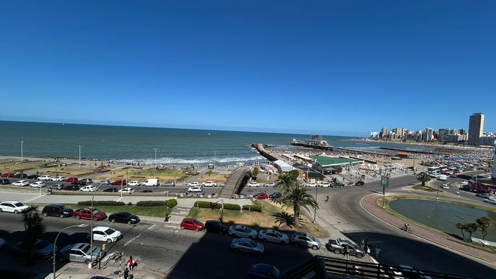 DEPARTAMENTO 2 AMB AL FRENTE CON BALCON, COCHERA, DEPENDENCIA, 2 BALCONES Y VISTA PLENA AL MAR EN PUNTA IGLESIA