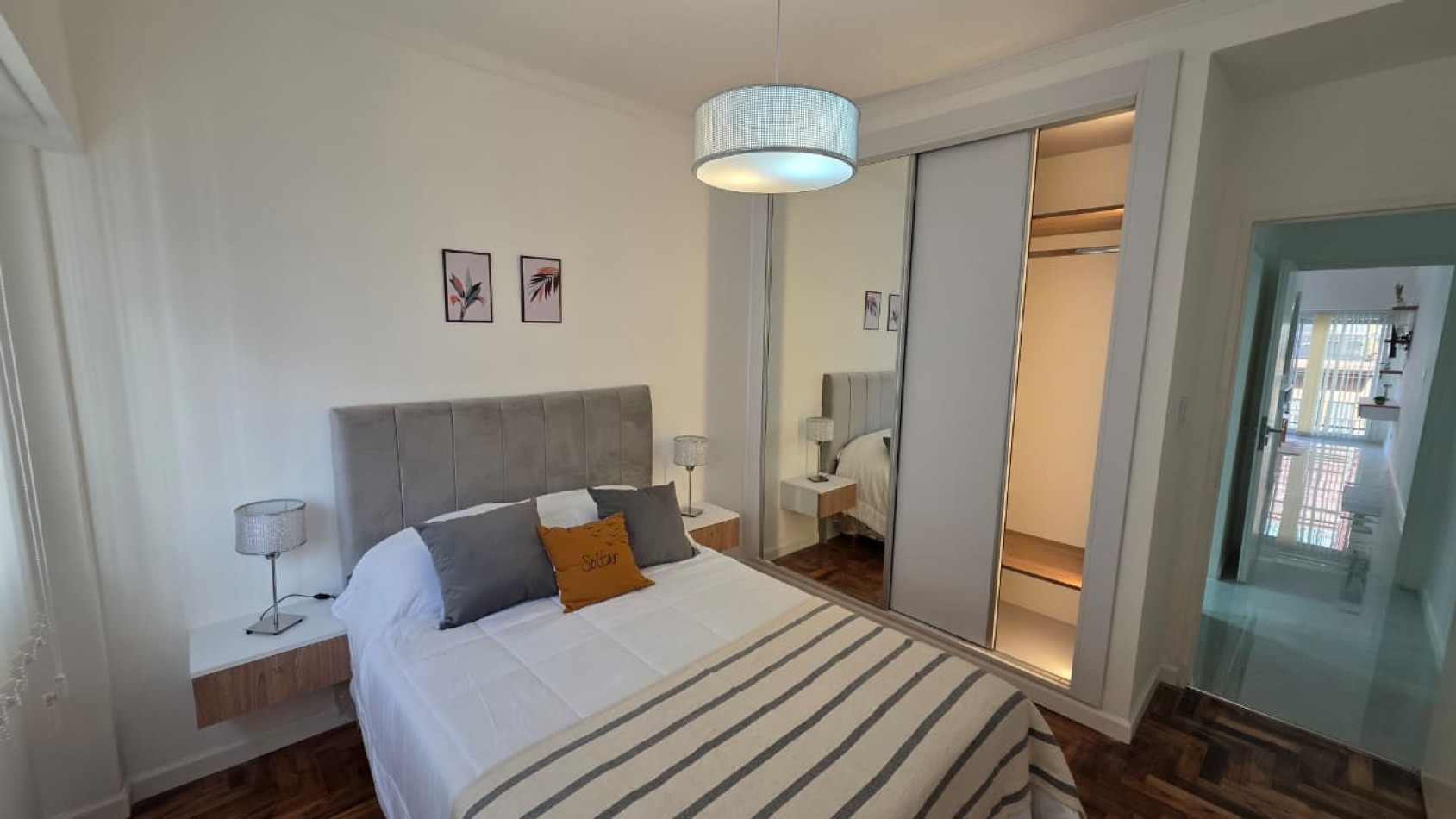 DEPARTAMENTO 2 AMBIENTES AL FRENTE CON BALCON Y VISTA A PLAZA COLON