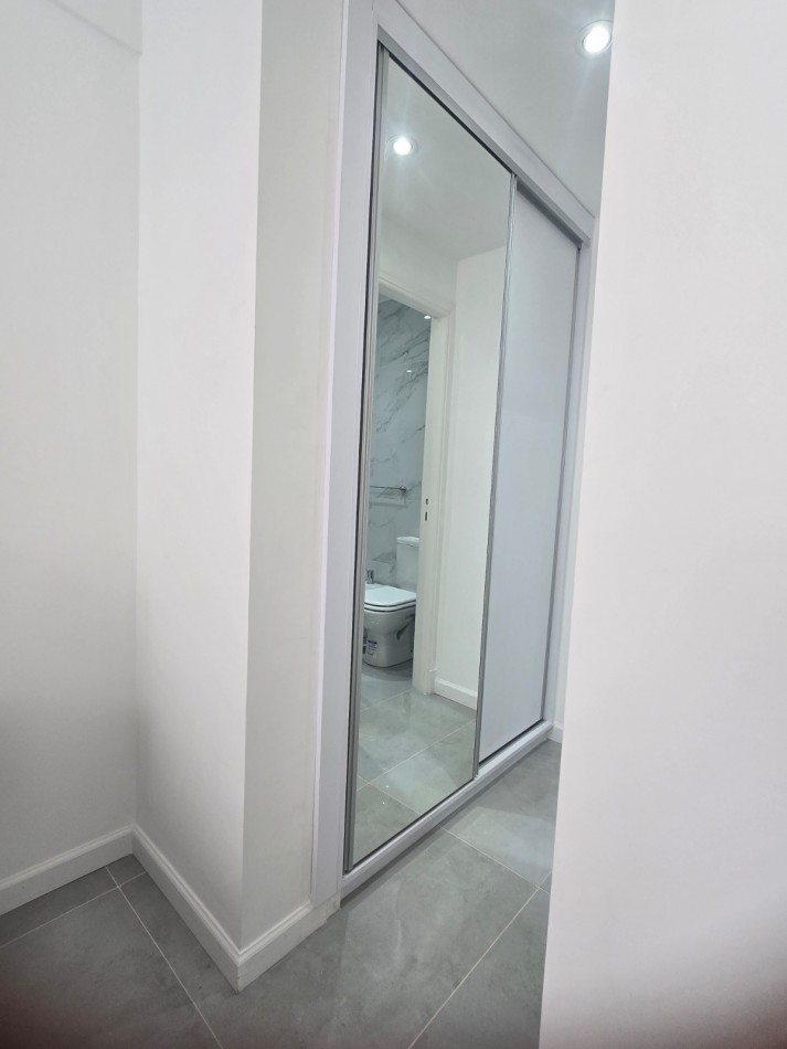 DEPARTAMENTO 1 AMBIENTE AL CONTRAFRENTE CON BALCON Y PARRILLA EN PLAZA COLON