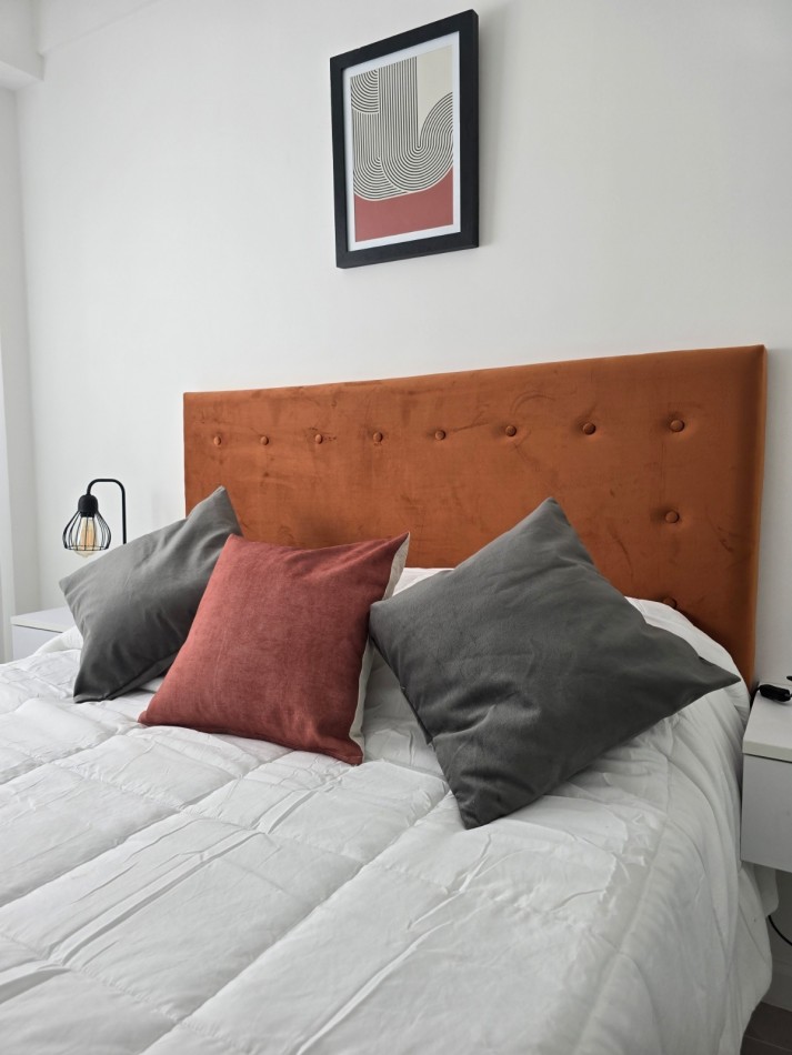 DEPARTAMENTO 1 AMBIENTE AL CONTRAFRENTE CON BALCON Y PARRILLA EN PLAZA COLON