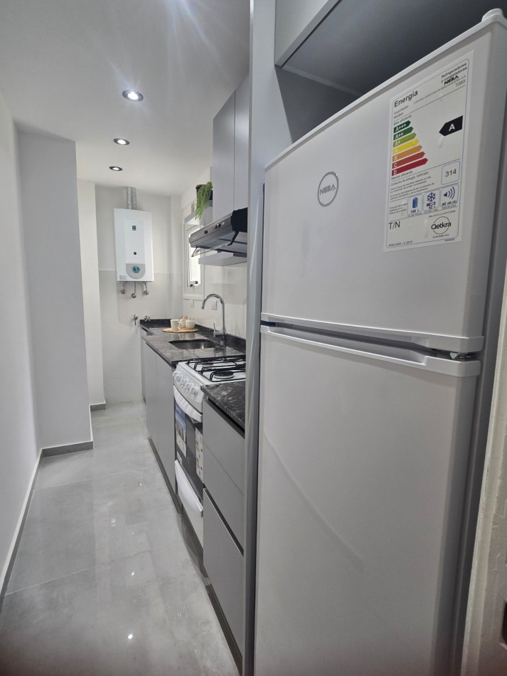 DEPARTAMENTO 1 AMBIENTE AL CONTRAFRENTE CON BALCON Y PARRILLA EN PLAZA COLON