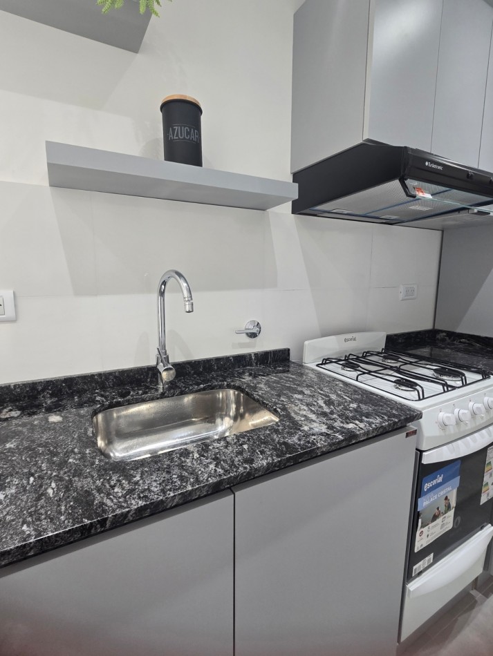 DEPARTAMENTO 1 AMBIENTE AL CONTRAFRENTE CON BALCON Y PARRILLA EN PLAZA COLON