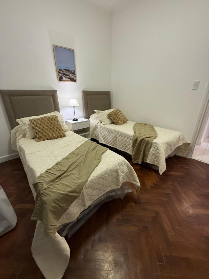 DEPARTAMENTO 3 AMBIENTES AL FONDO CON 2 PATIOS EN ALDREY VENDE Y PERMUTA