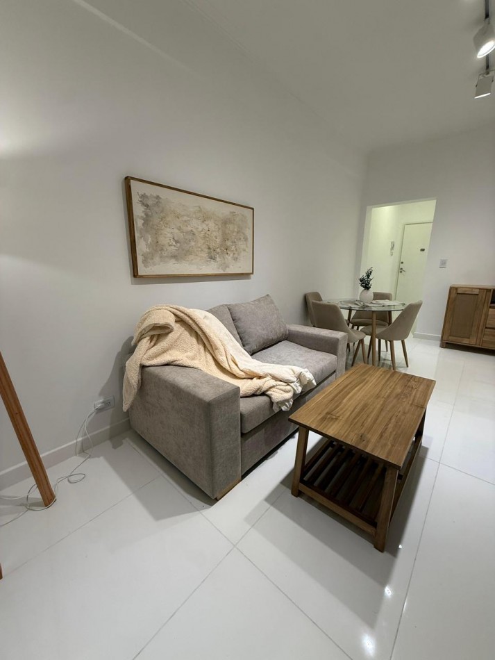 DEPARTAMENTO 3 AMBIENTES AL FONDO CON 2 PATIOS EN ALDREY VENDE Y PERMUTA