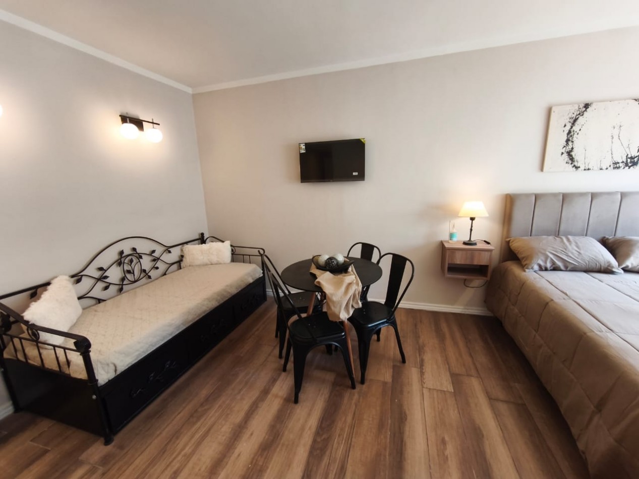 DEPARTAMENTO 1 AMBIENTE AL CONTRAFRENTE ABIERTO EN PLAZA MITRE