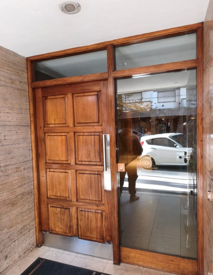 DEPARTAMENTO 1 AMBIENTE AL CONTRAFRENTE ABIERTO EN PLAZA MITRE