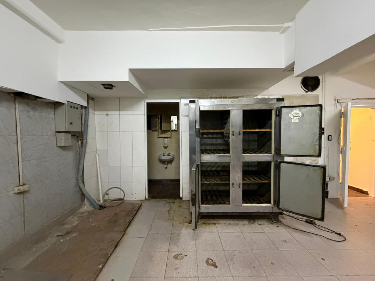 LOCAL EN PLANTA BAJA IDEAL PARA GASTRONOMIA