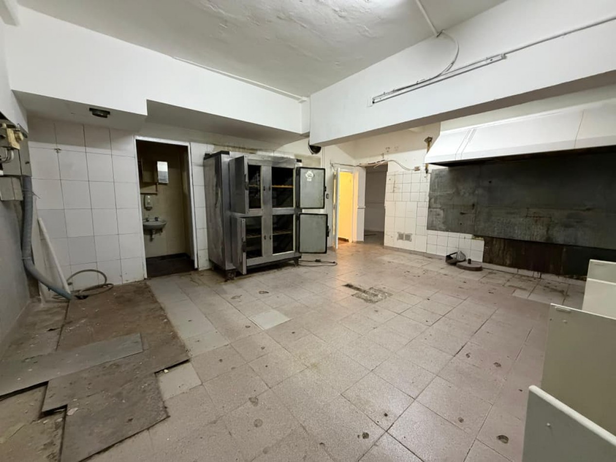 LOCAL EN PLANTA BAJA IDEAL PARA GASTRONOMIA