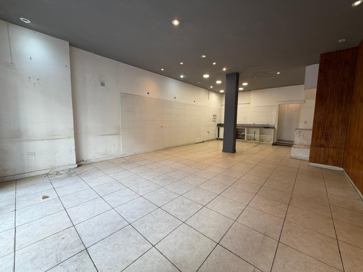 LOCAL EN PLANTA BAJA IDEAL PARA GASTRONOMIA