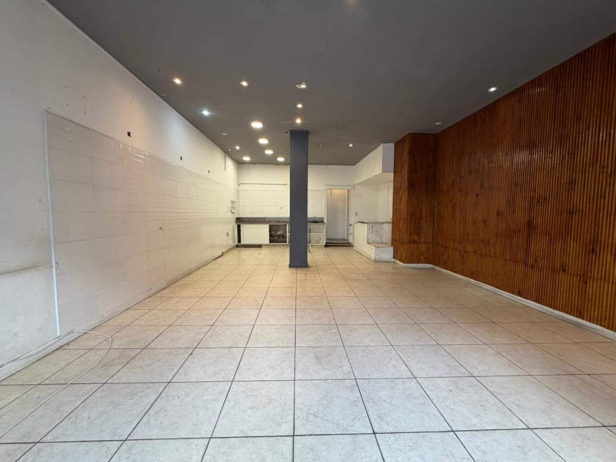 LOCAL EN PLANTA BAJA IDEAL PARA GASTRONOMIA