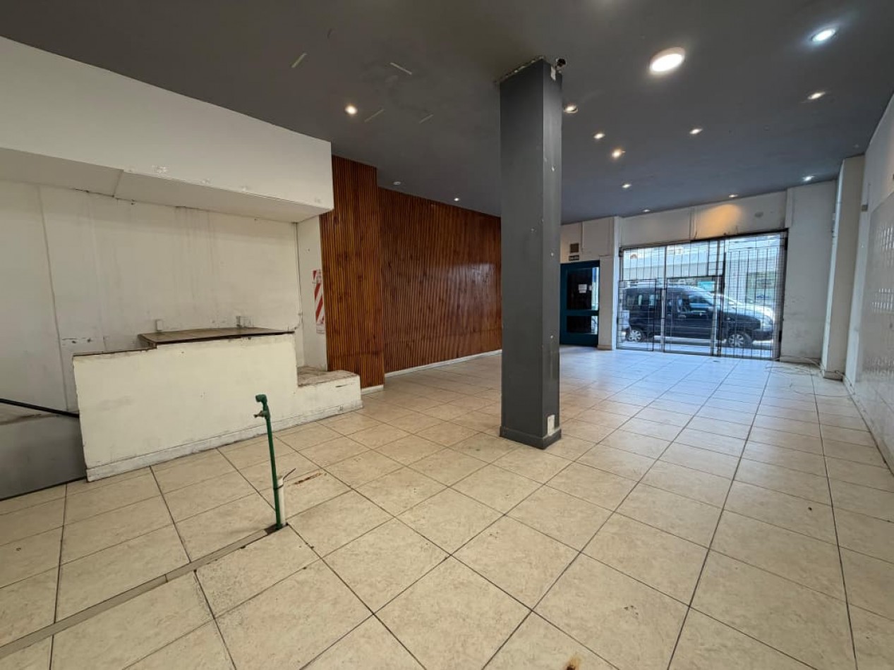 LOCAL EN PLANTA BAJA IDEAL PARA GASTRONOMIA