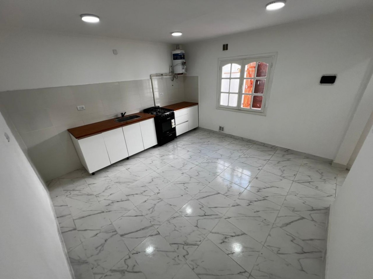 PH 2 AMB AL FONDO CON PATIO TODO RECICLADO