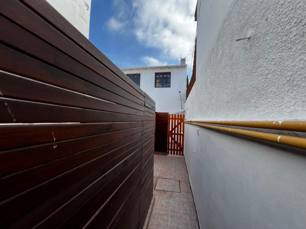 PH 1 AMB AL FONDO CON PATIO TODO RECICLADO