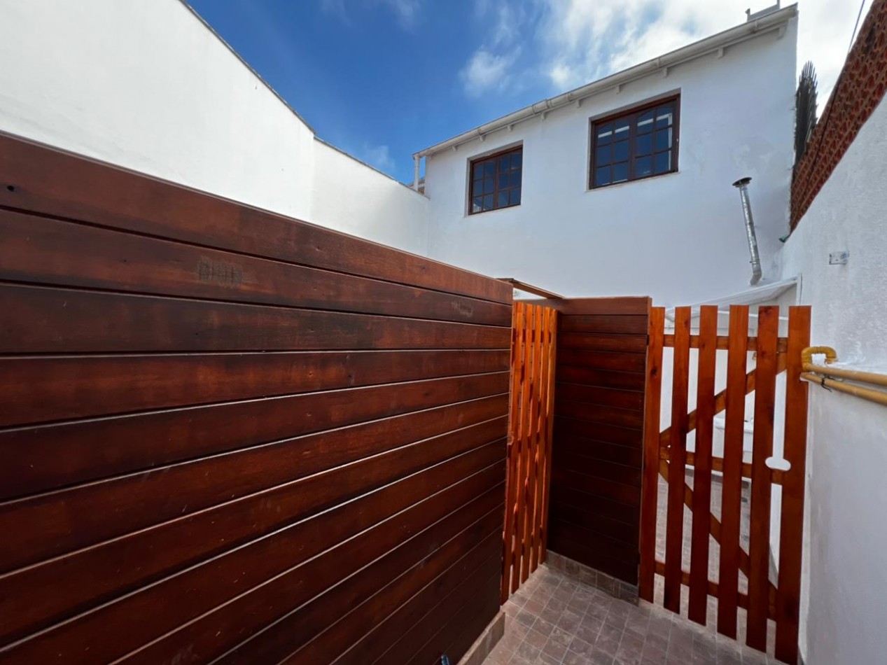 PH 1 AMB AL FONDO CON PATIO TODO RECICLADO