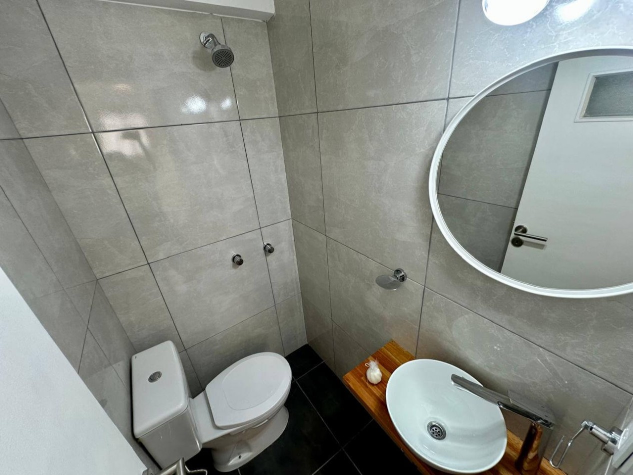 DEPARTAMENTO 2 AMBIENTES CON DEPENDENCIA Y VISTA LATERAL AL MAR EN EDIFICIO PALACIO EDEN