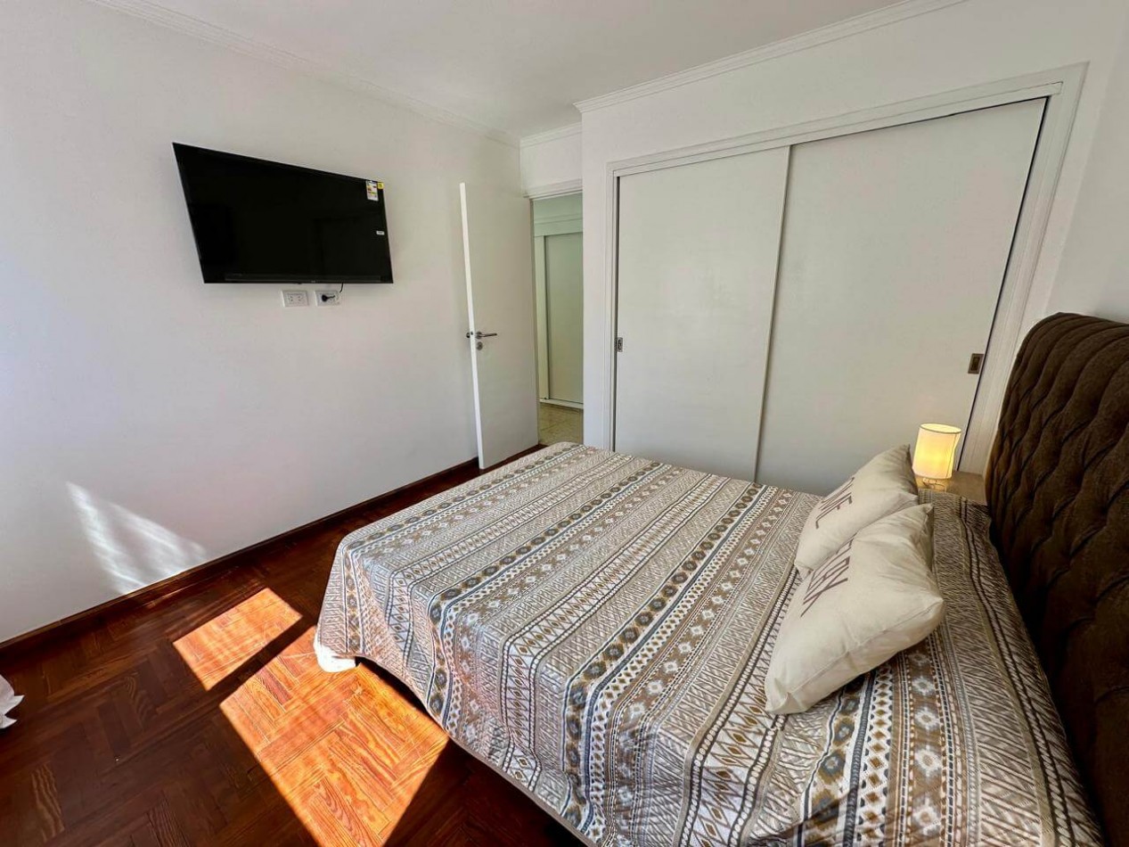 DEPARTAMENTO 2 AMBIENTES CON DEPENDENCIA Y VISTA LATERAL AL MAR EN EDIFICIO PALACIO EDEN