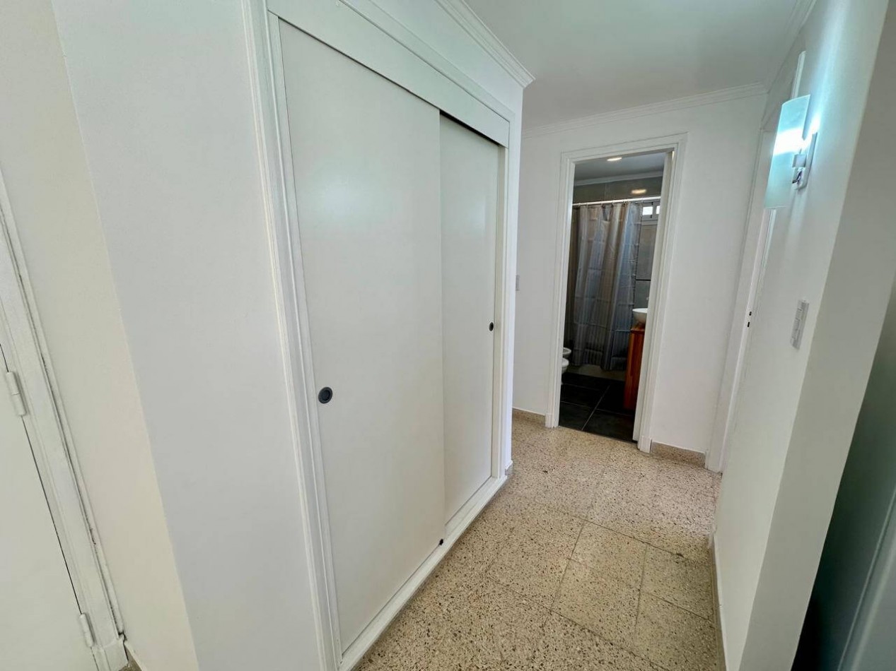 DEPARTAMENTO 2 AMBIENTES CON DEPENDENCIA Y VISTA LATERAL AL MAR EN EDIFICIO PALACIO EDEN