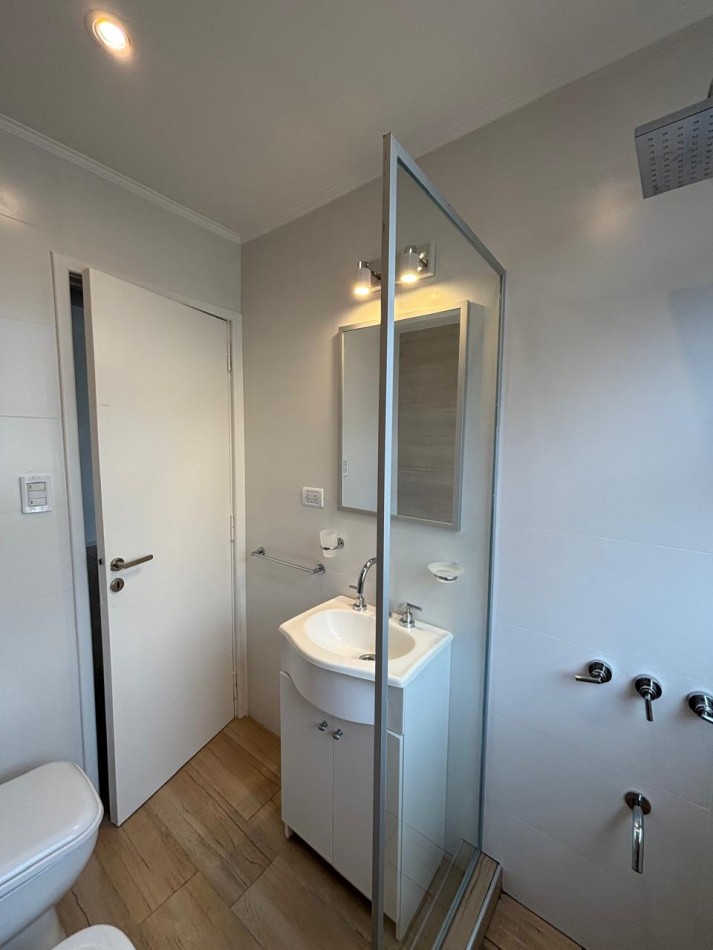 DEPARTAMENTO 2 AMBIENTES TOTALMENTE EXTERNO CON BALCON SALIENTE