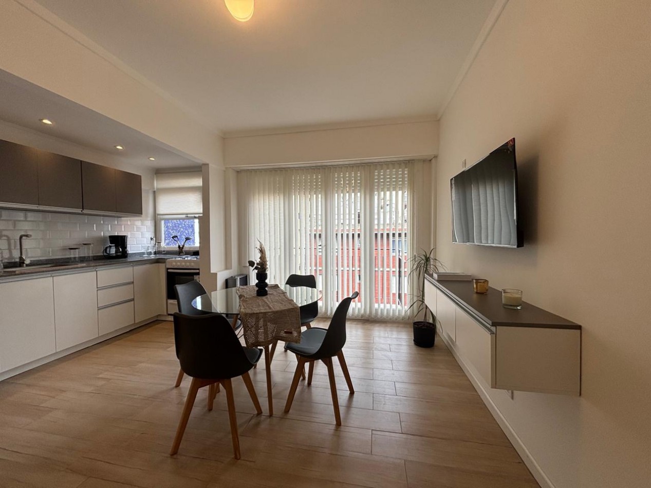DEPARTAMENTO 2 AMBIENTES TOTALMENTE EXTERNO CON BALCON SALIENTE