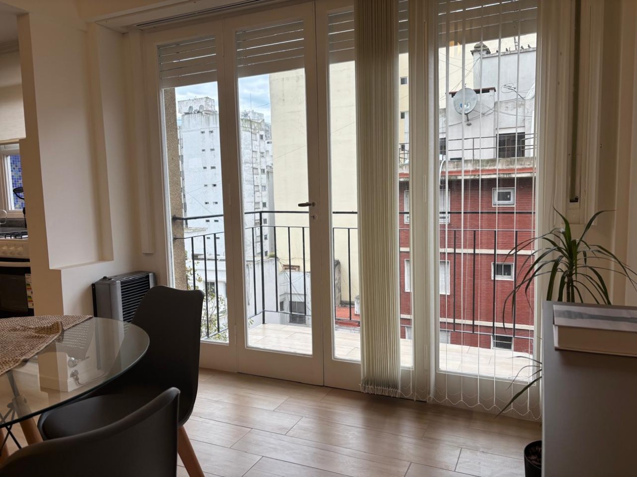 DEPARTAMENTO 2 AMBIENTES TOTALMENTE EXTERNO CON BALCON SALIENTE