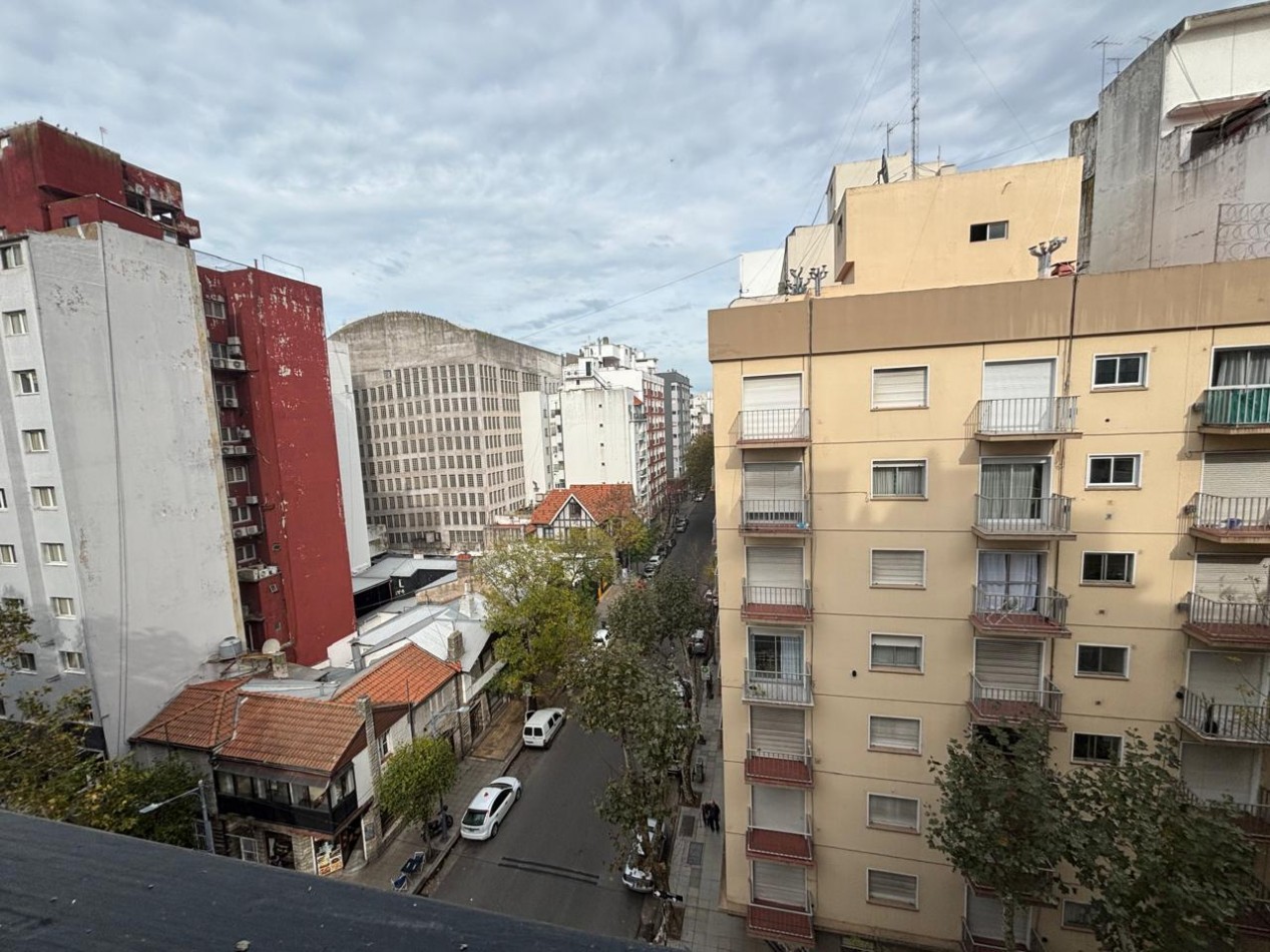 DEPARTAMENTO 2 AMBIENTES TOTALMENTE EXTERNO CON BALCON SALIENTE