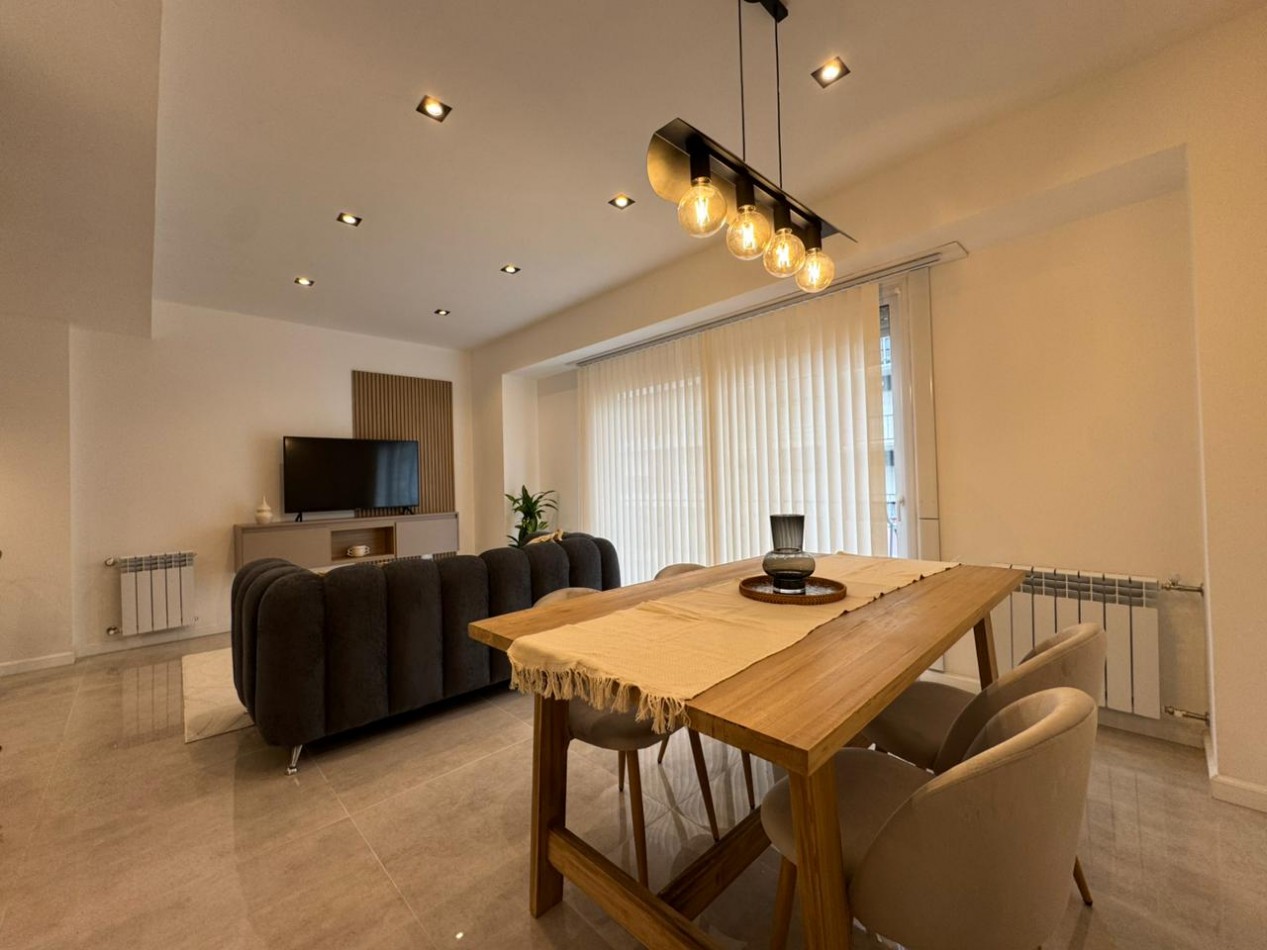 DEPARTAMENTO 3 AMBIENTES AL FRENTE CON BALCON EN PLAZA COLON
