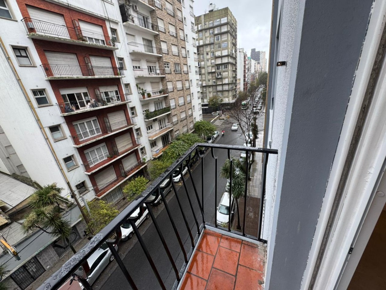 DEPARTAMENTO 3 AMBIENTES AL FRENTE CON BALCON EN PLAZA COLON