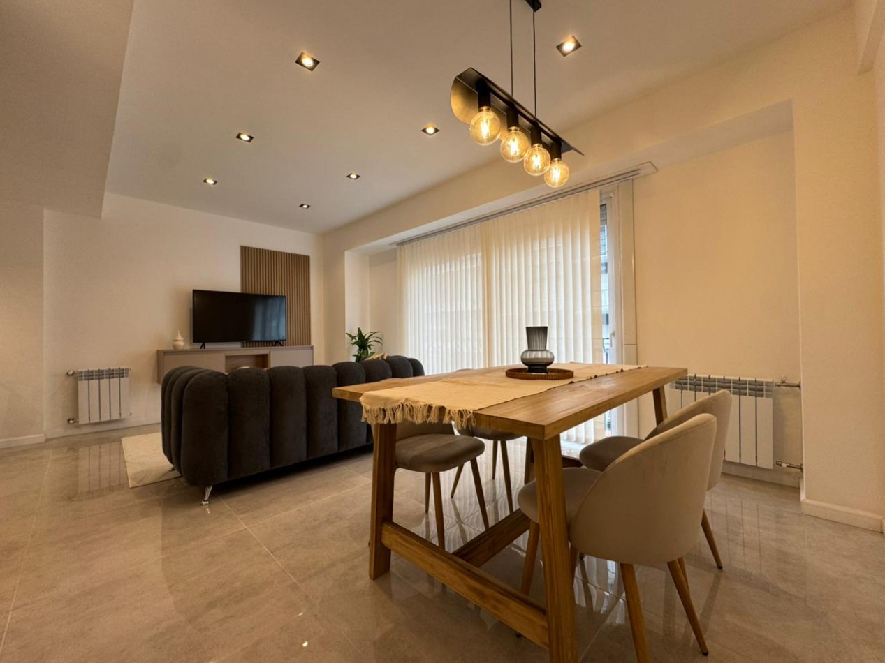DEPARTAMENTO 3 AMBIENTES AL FRENTE CON BALCON EN PLAZA COLON