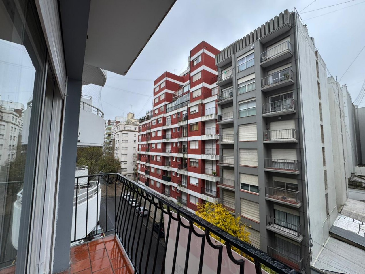 DEPARTAMENTO 3 AMBIENTES AL FRENTE CON BALCON EN PLAZA COLON
